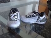 Tênis Nike, número 25, novo e original