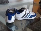 Tênis adidas semi usado, número 23