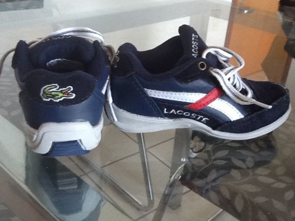 Tênis lacoste,número 25,nuca usado (original)